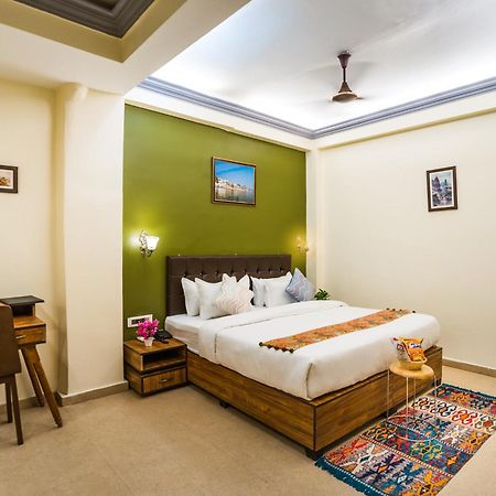 Tripli Hotels Silver Shine Benares Buitenkant foto