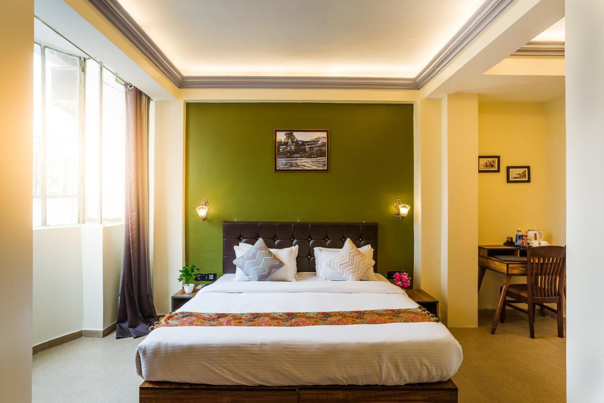 Tripli Hotels Silver Shine Benares Buitenkant foto