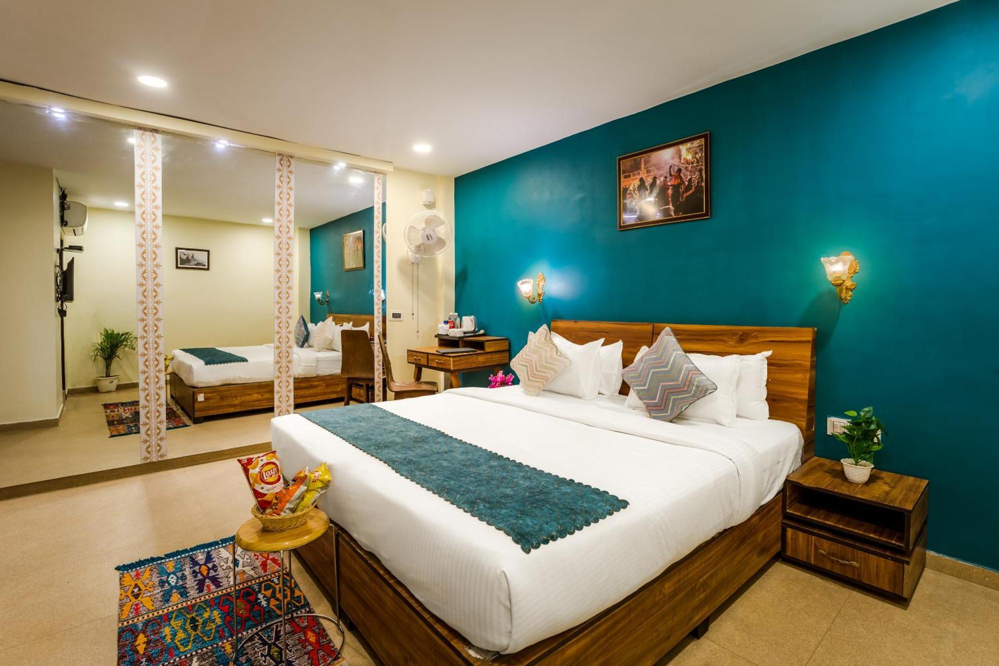 Tripli Hotels Silver Shine Benares Buitenkant foto