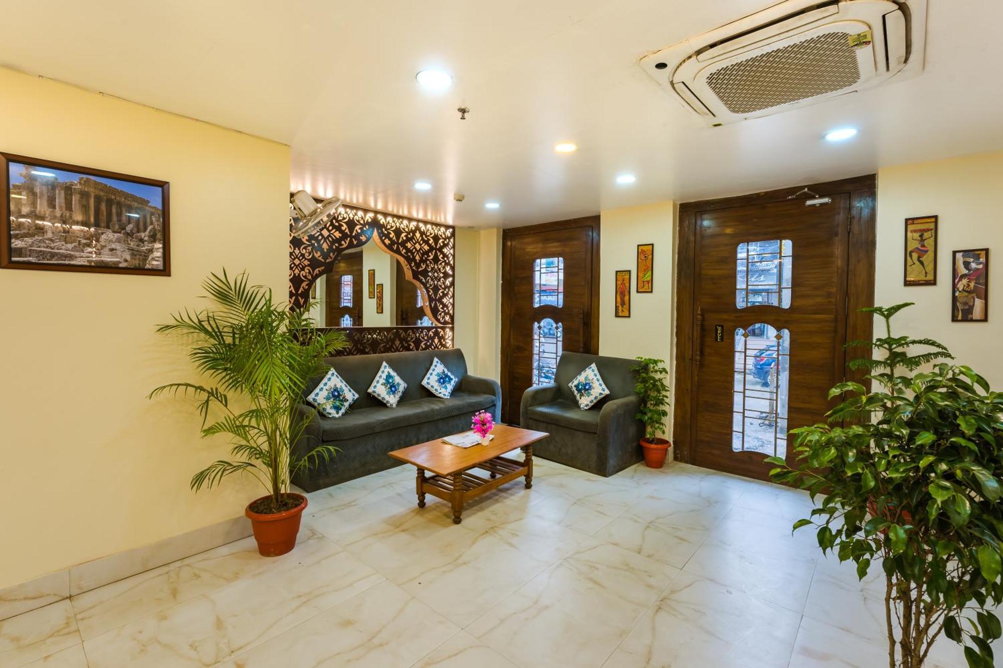 Tripli Hotels Silver Shine Benares Buitenkant foto