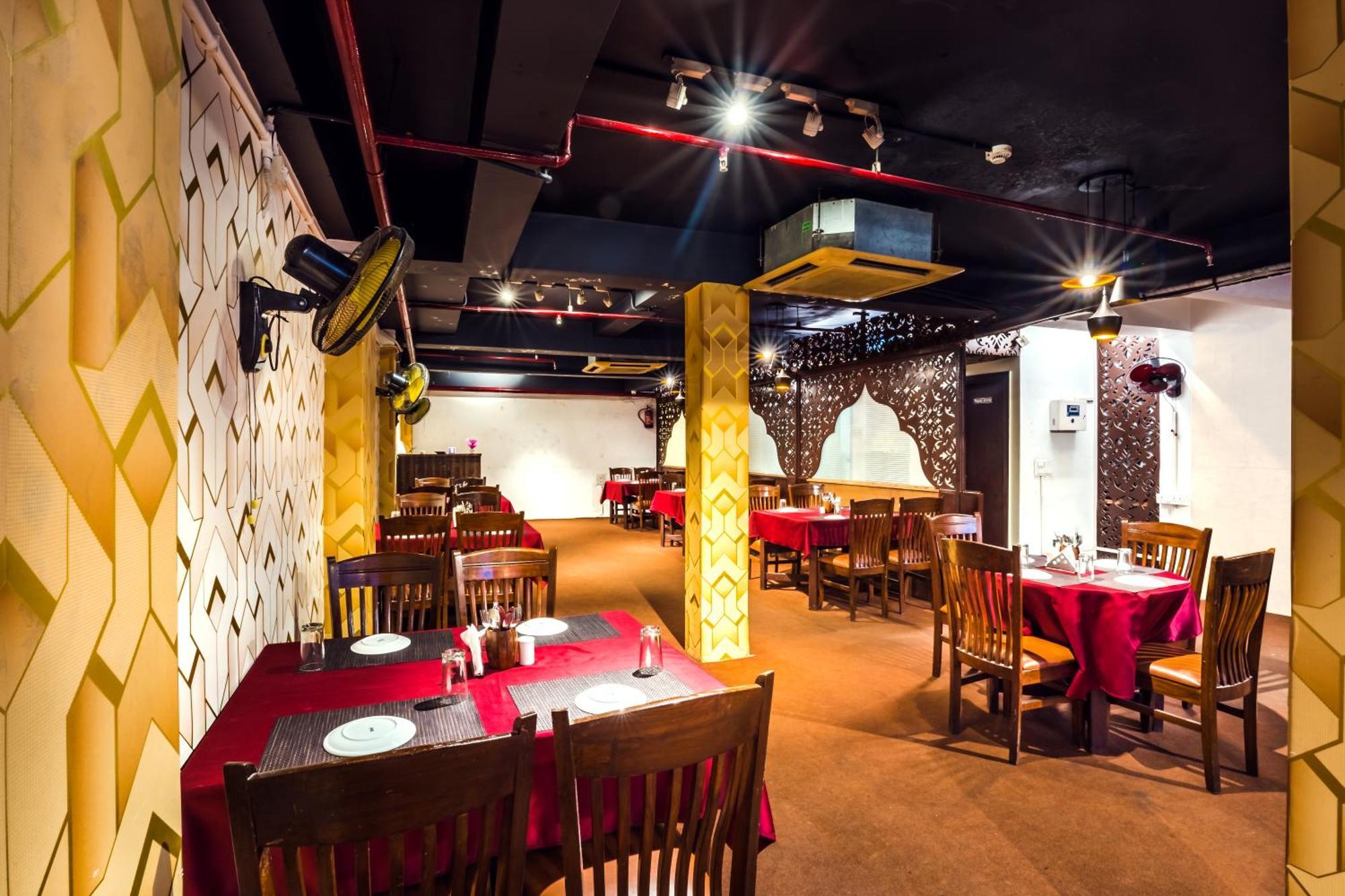 Tripli Hotels Silver Shine Benares Buitenkant foto