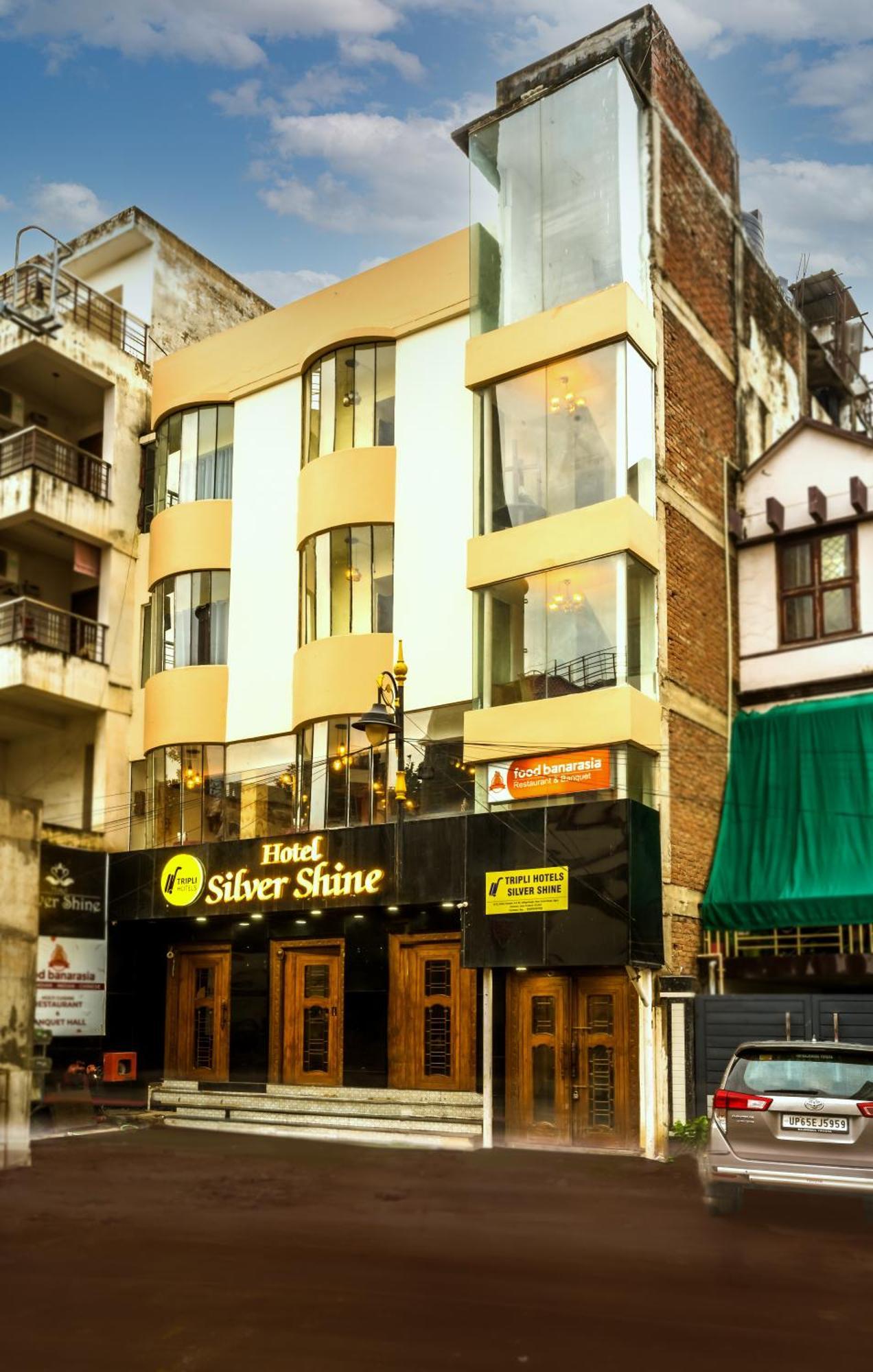 Tripli Hotels Silver Shine Benares Buitenkant foto