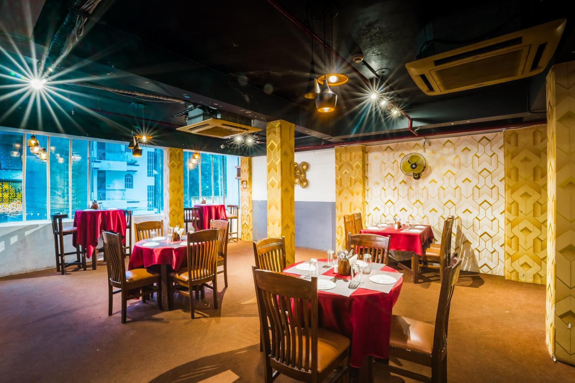 Tripli Hotels Silver Shine Benares Buitenkant foto